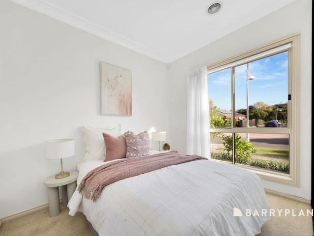 House for rent in Mill Park Lakes, Melbourne