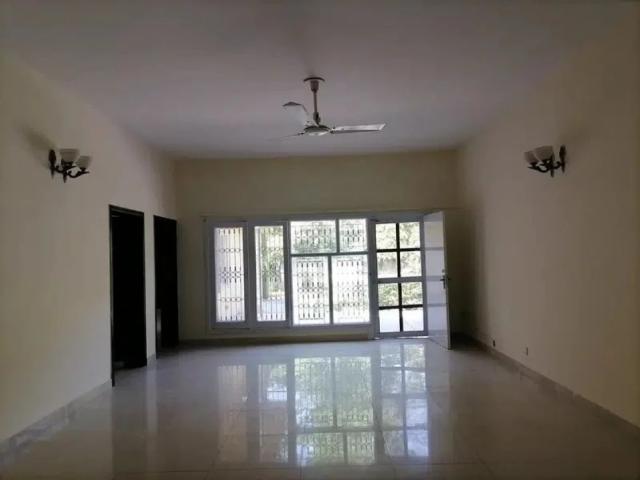 House for sale in ایف-8 مركز, اسلام آباد