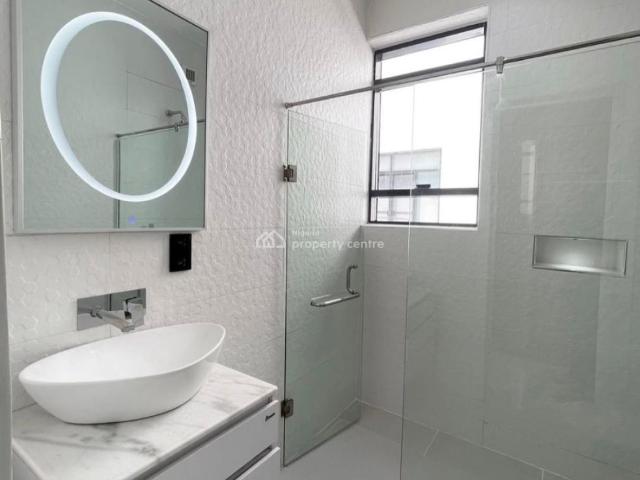 House for sale in Eti Osa, Lagos