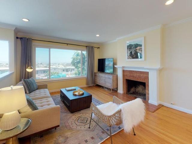 Room for rent in San Mateo, California