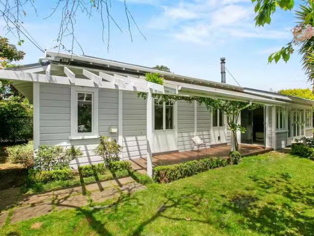 House for sale in Hillsborough, Taranaki
