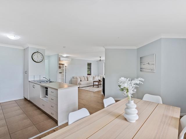 Townhouse for sale in Ashmore City