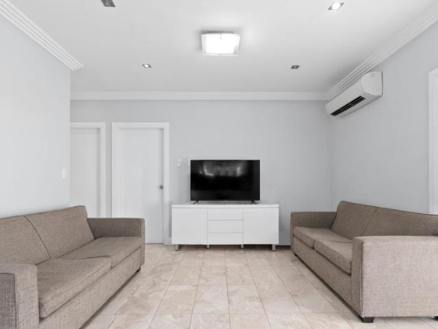 House for rent in Busby, Sydney