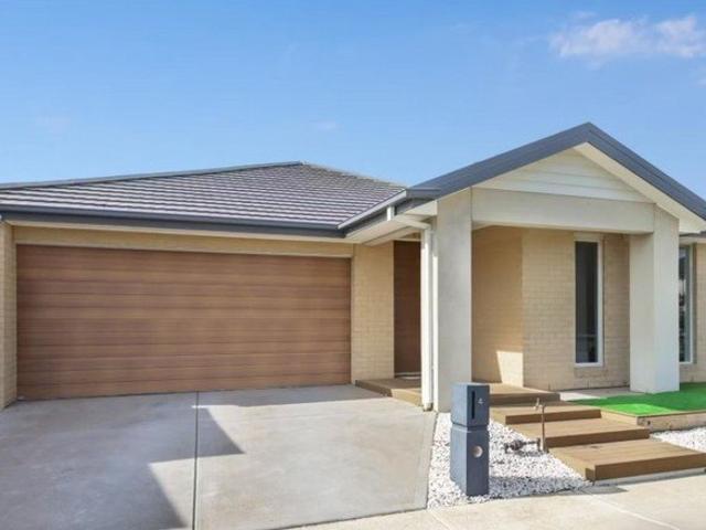 House for rent in Mount Atkinson, Melbourne