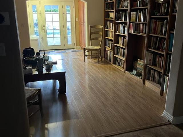 Room for rent in Canoga Park, California