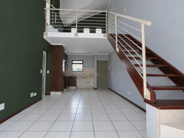 Apartment for rent in Lone Hill, Randburg