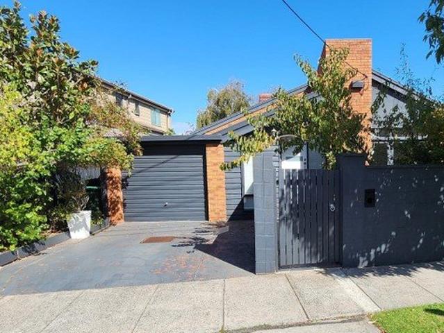 Apartment for rent in Caulfield, Melbourne