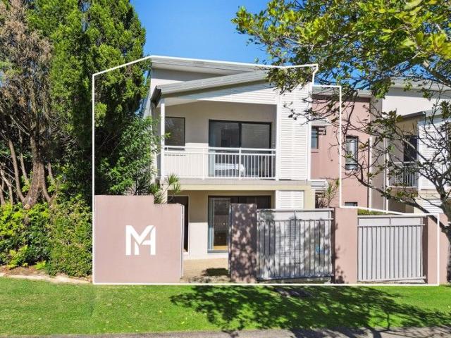 Townhouse for sale in Gold Coast, Gold Coast Metro