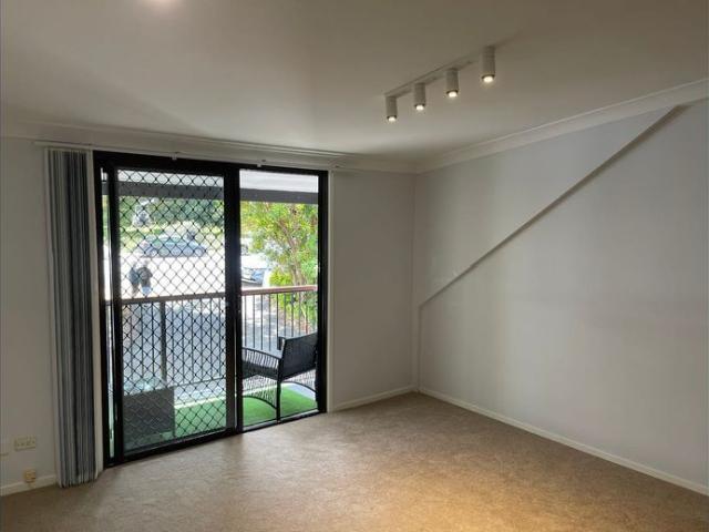 Apartment for rent in Tamborine Mountain, Queensland