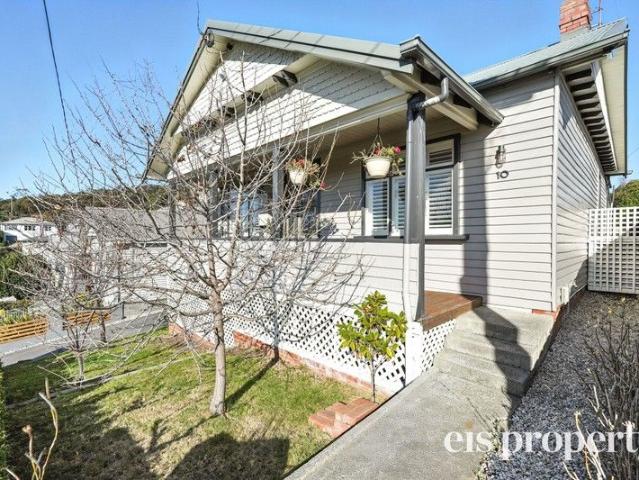 House for sale in New Town