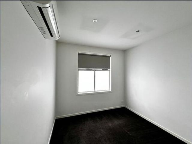 Townhouse for rent in Camerons Creek, Victoria