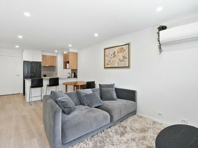 Townhouse for rent in Greenway, Australian Capital Territory