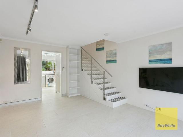 Townhouse for rent in Mosman Park, Western Australia