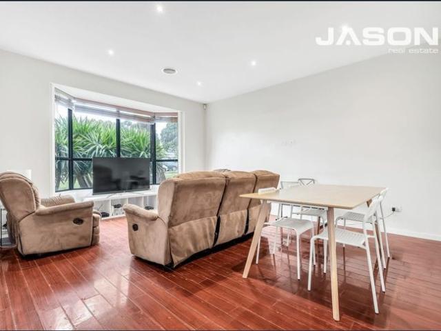 Townhouse for rent in Camerons Creek, Victoria