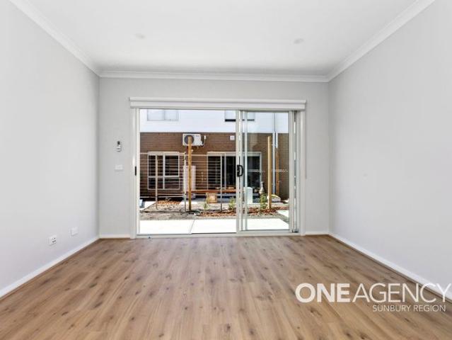 Townhouse for rent in Camerons Creek, Victoria