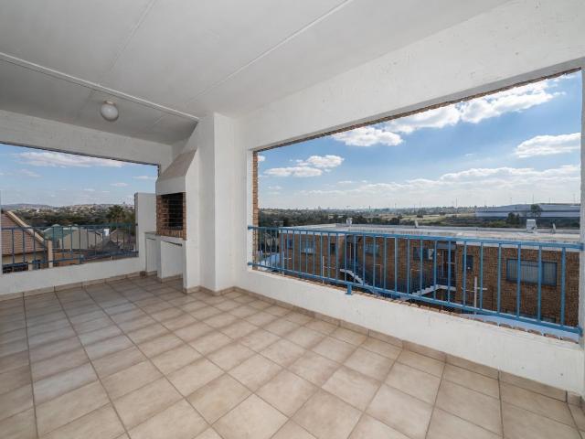 Apartment for rent in Elandshaven, Alberton