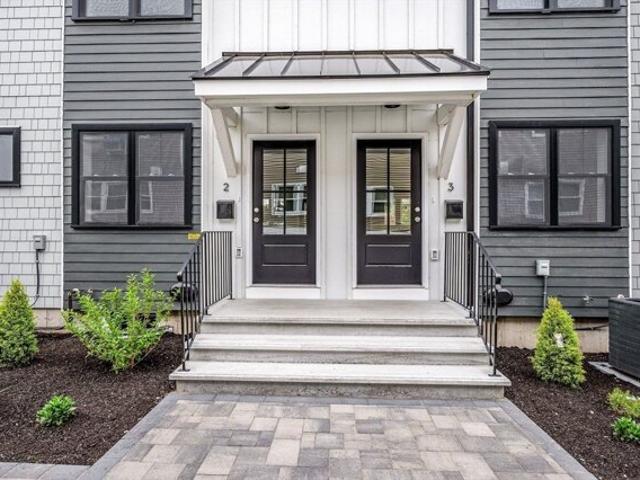 Condo for sale in Lowell