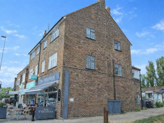 Studio for rent in West Worthing, Worthing