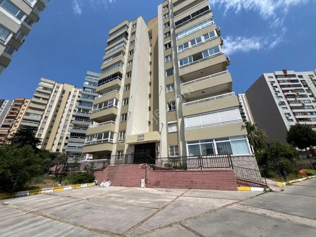 Turan Mahallesi, Bayraklı içerisinde satılık mülk