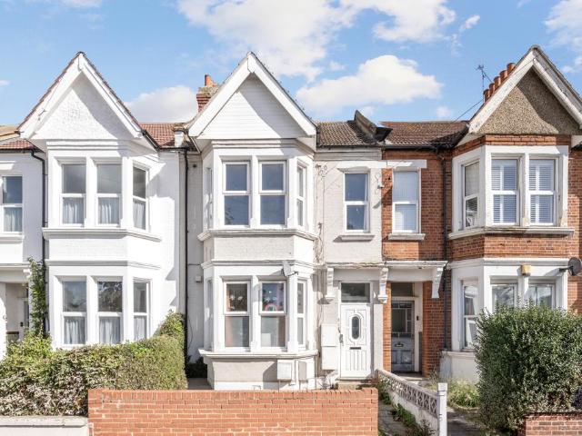 Apartment for rent in London Borough of Merton, Greater London