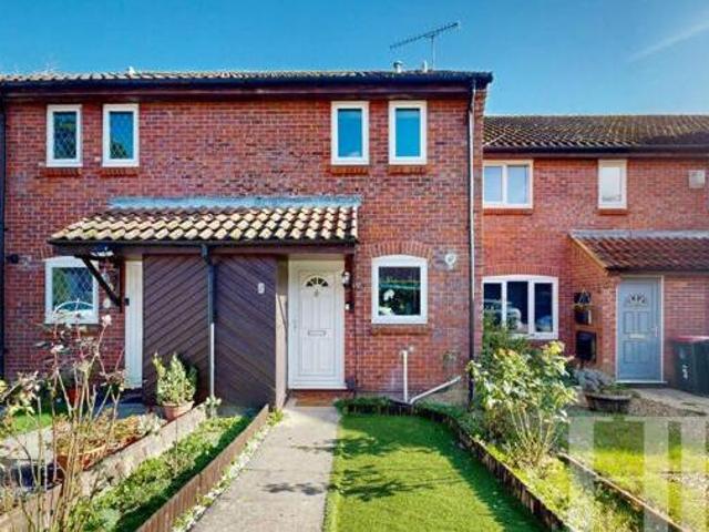 House for sale in Broadfield, Glynde
