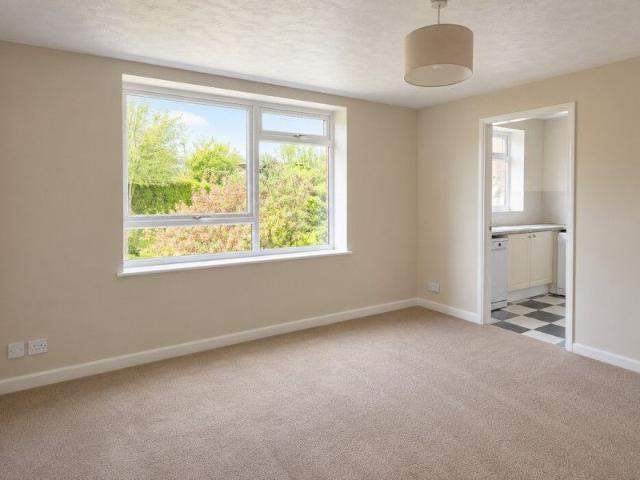 Apartment for rent in Westborough, Surrey