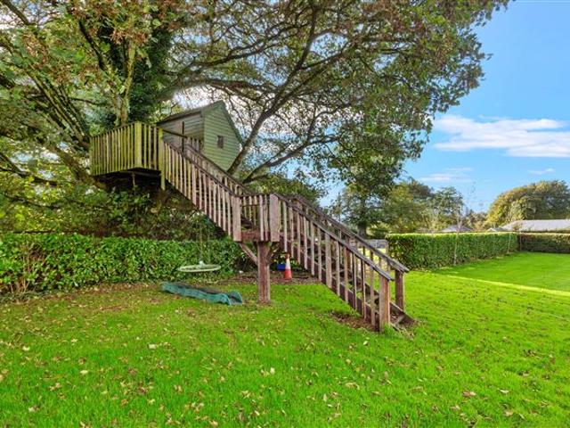 Detached House for sale in Blessington, County Wicklow
