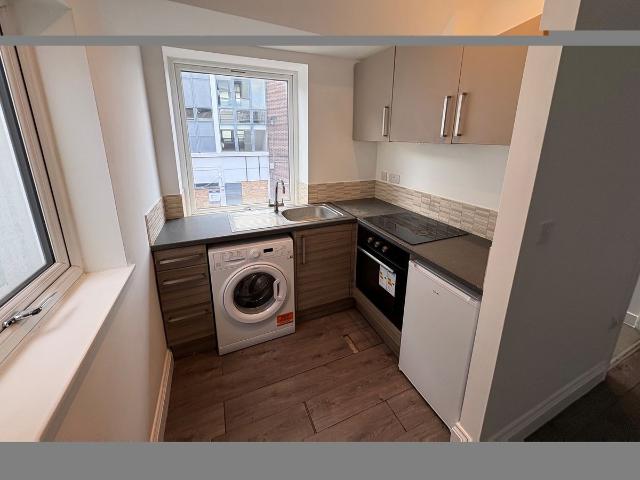 Studio for rent in London Borough of Ealing, Park Royal