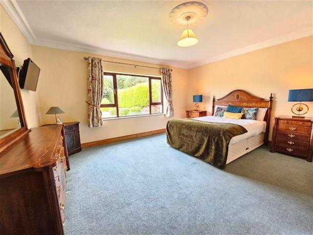 Farm for sale in Ennis