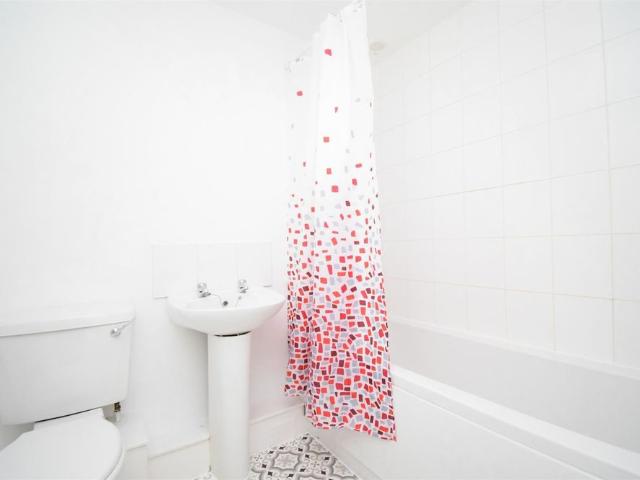 Room for rent in Kinsley, West Yorkshire
