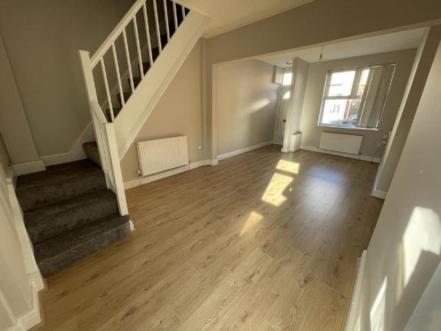 House for rent in Calderstones