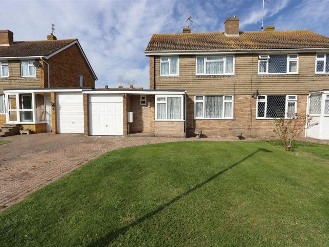 Apartment for rent in Polegate, Cross In Hand