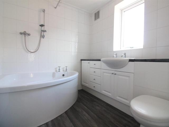 House for rent in Charville, Greater London