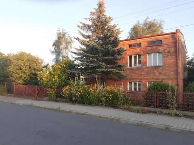 Dom na sprzedaż w Lututów, Łódzkie