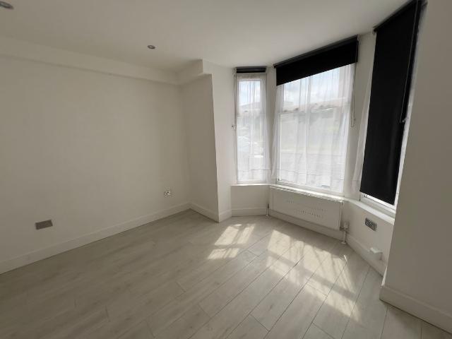 Apartment for rent in Glyndon, Plumstead