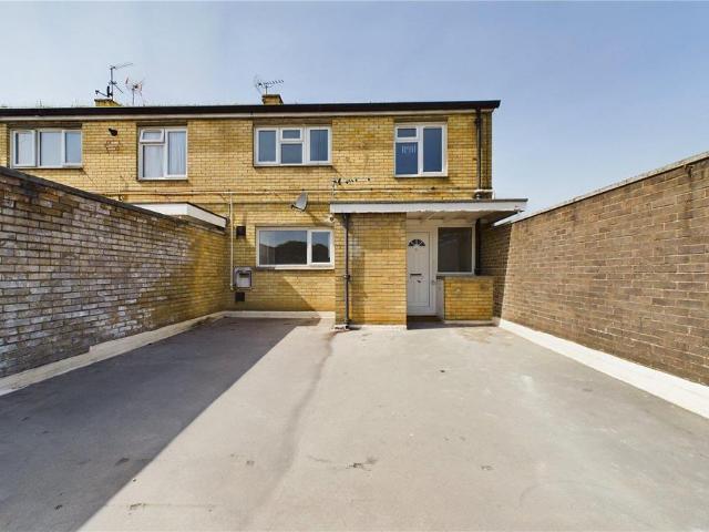 Apartment for rent in Gossops Green, Crawley