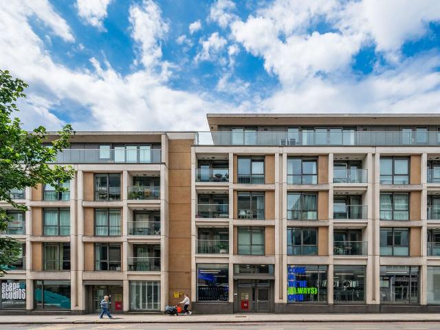 Apartment for rent in Angel, Greater London
