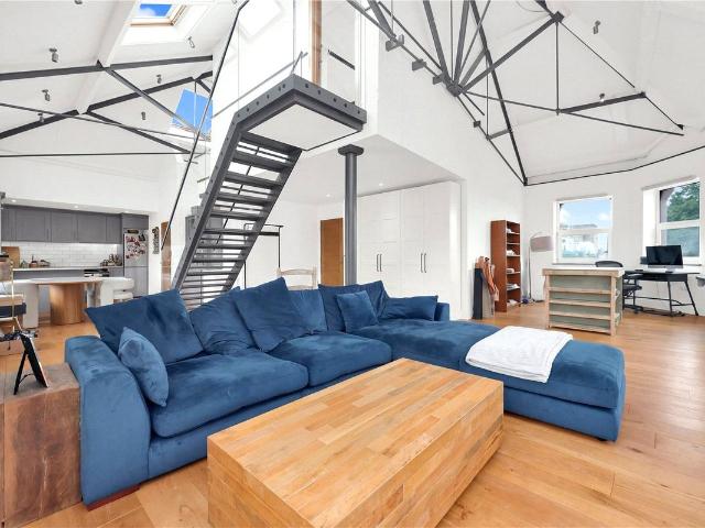 Apartment for rent in Angel, Greater London