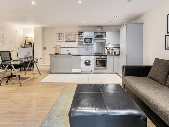 Apartment for rent in Clerkenwell, Greater London