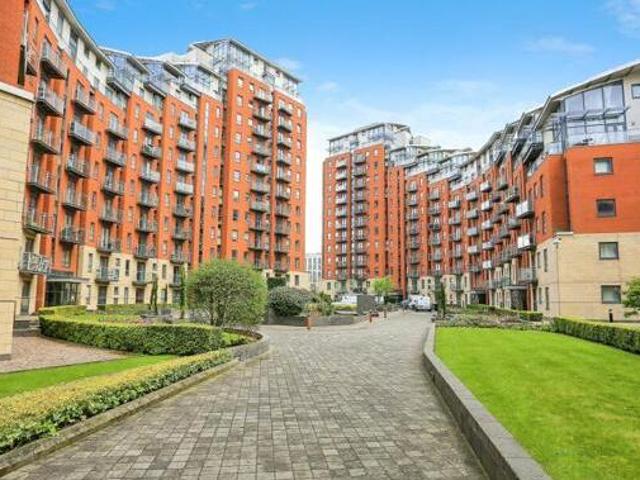 House for sale in Holbeck, West Yorkshire