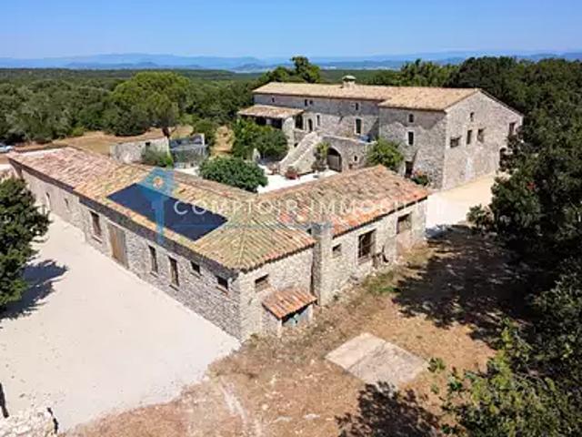 Maison vente à Nîmes, Goudargues