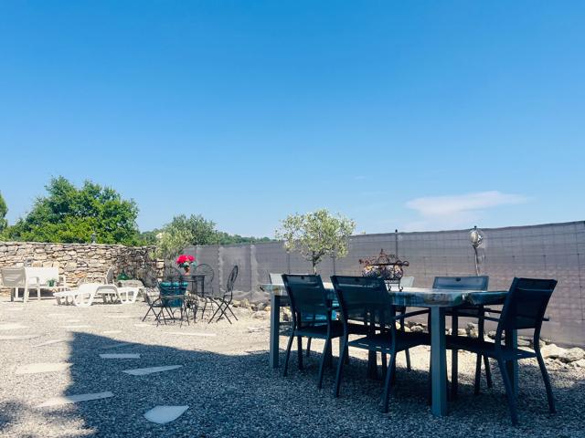 Maison vente à Nîmes, Goudargues