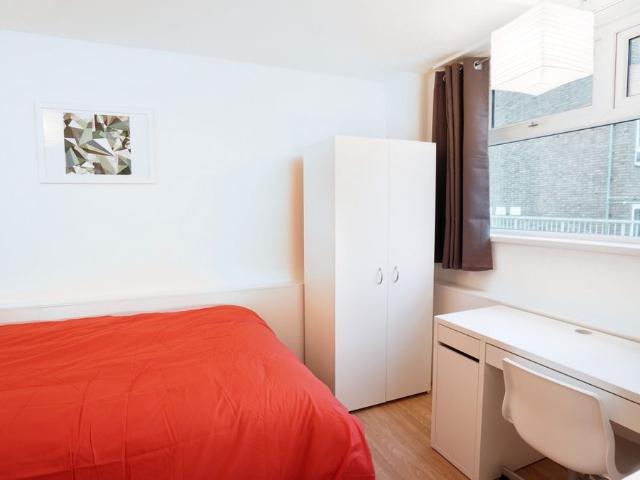 Room for rent in London Borough of Tower Hamlets, Greater London