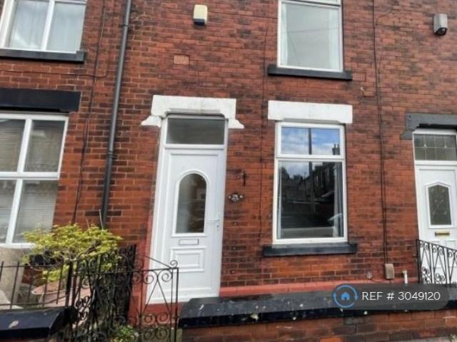 House for rent in Crown Point, Tameside