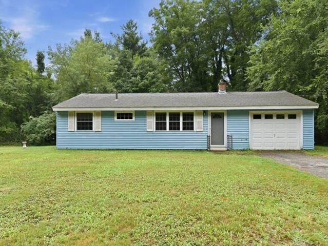 House for sale in Holliston, Middlesex County