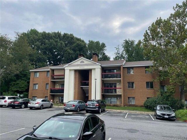 Condo for sale in Williamsburg