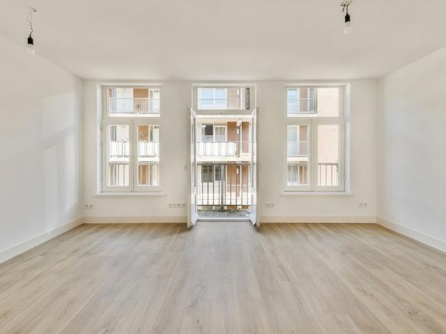 Appartement te huur in Zuid, Amsterdam