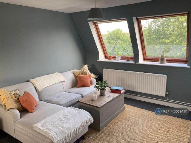Apartment for rent in London Borough of Newham, Greater London