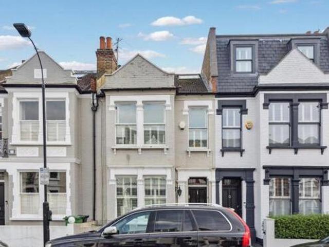 House for sale in London, Greater London