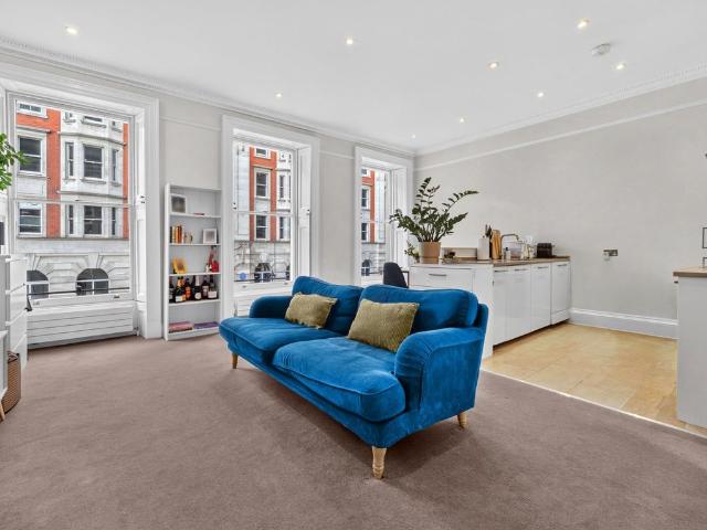 Apartment for rent in London Borough of Camden, Greater London